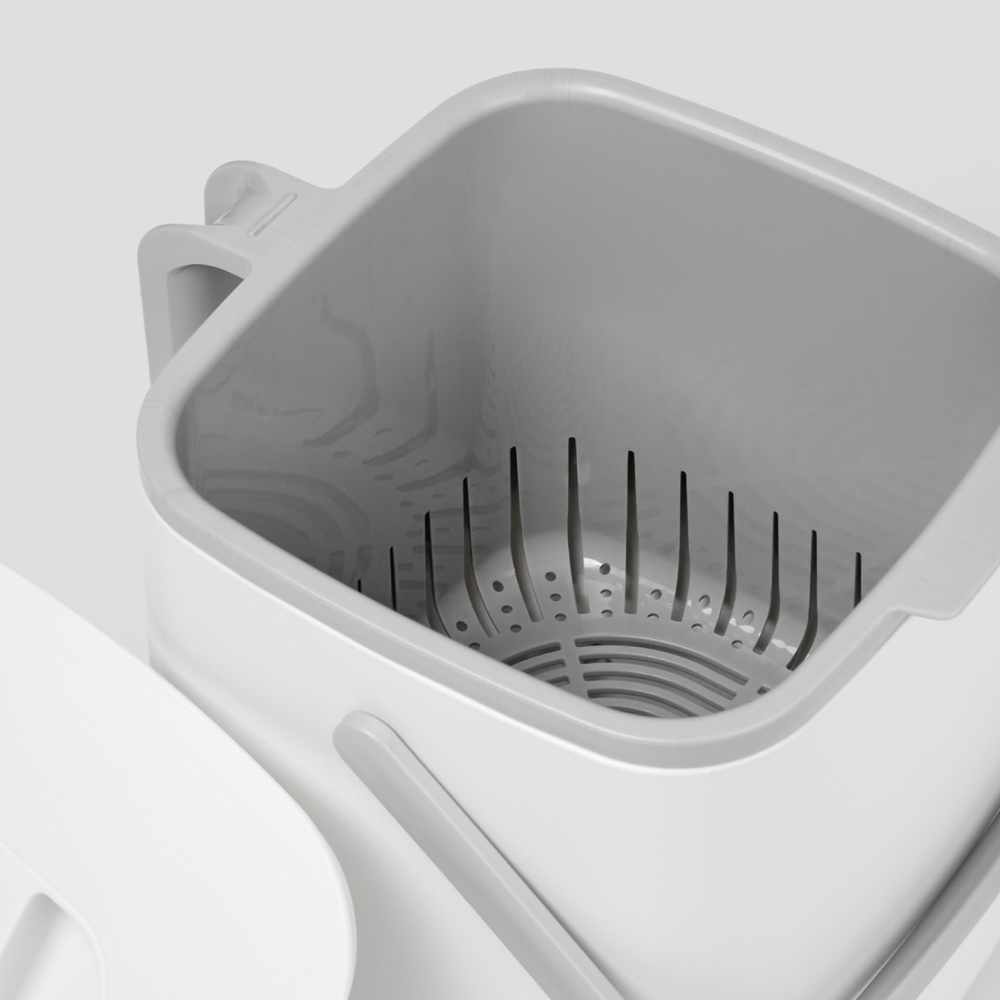 Inside view of the kitchen countertop food waste bin from Blue Ginkgo